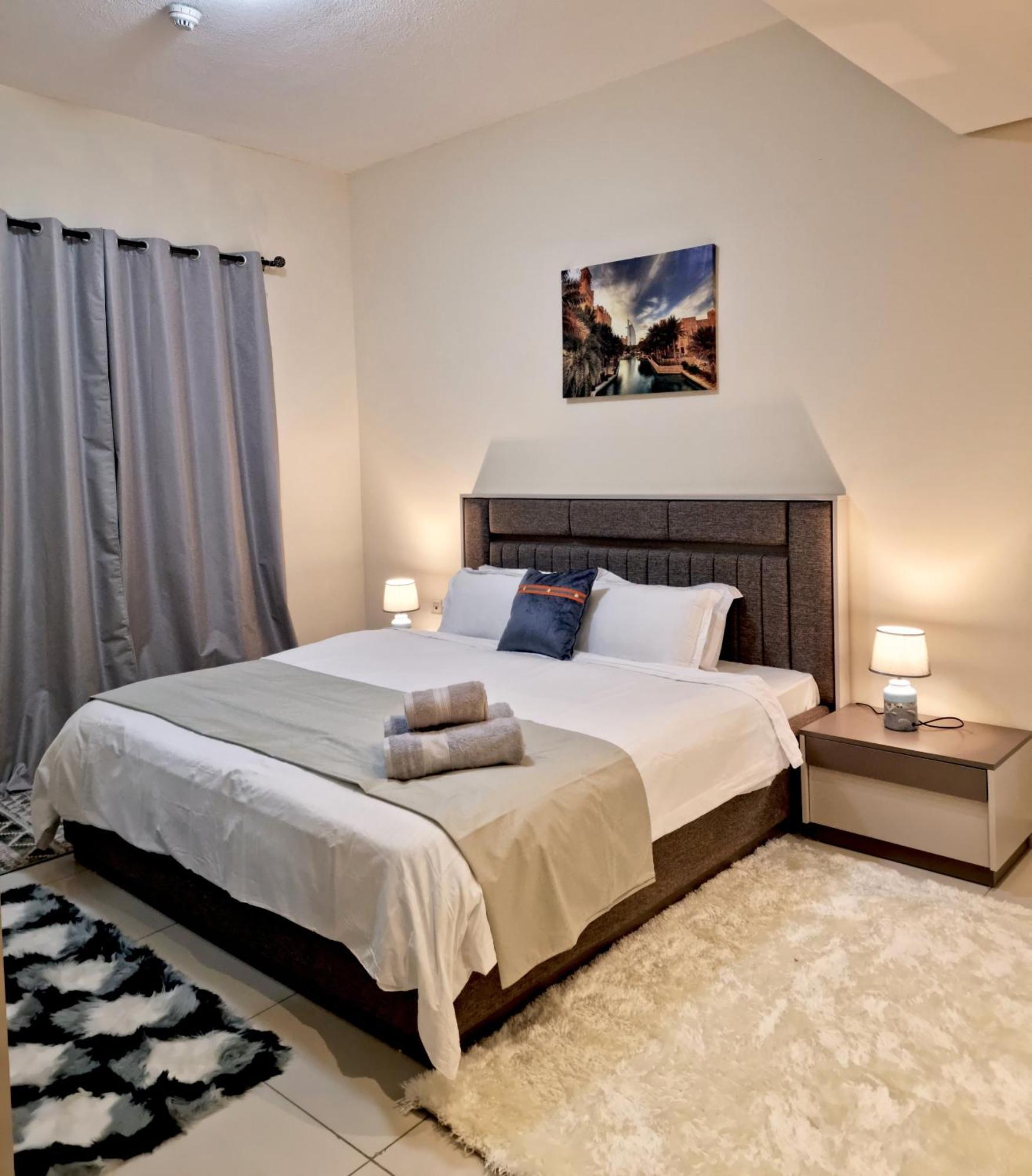 Homestay King Deluxe In A Shared With Shared Bathroom